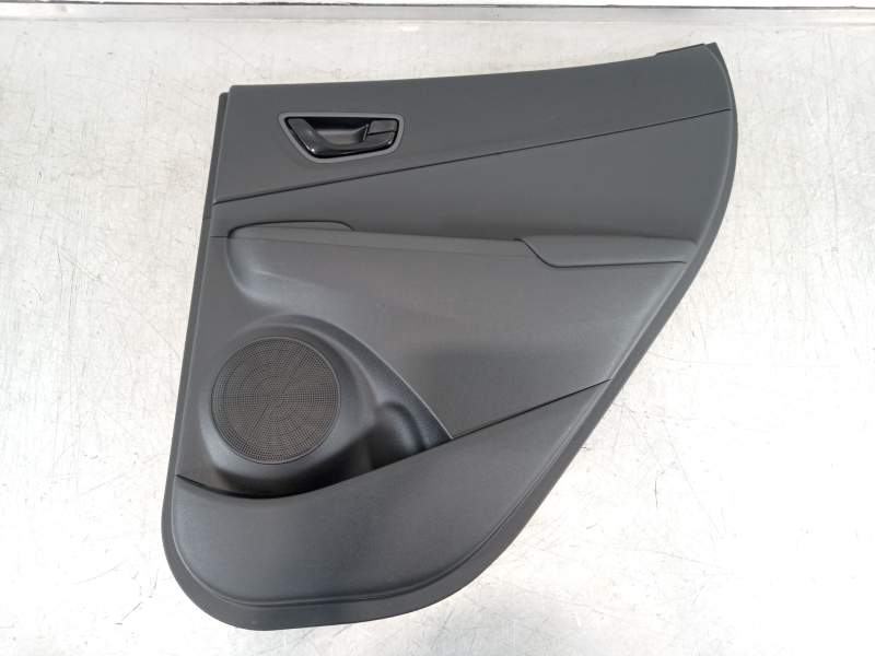 GUARNECIDO PUERTA TRASERA DERECHA 83361J9000 