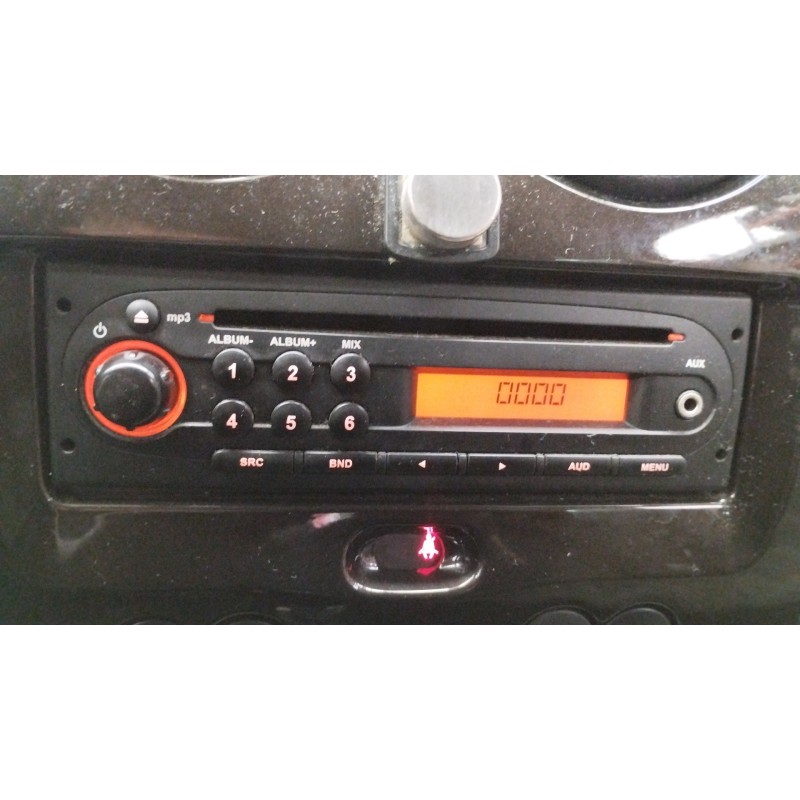 Recambio de sistema audio / radio cd para dacia duster ambiance 4x2 referencia OEM IAM   