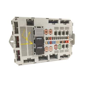 CAJA RELES / FUSIBLES 9X2314D628AC 9X2314D645AA 