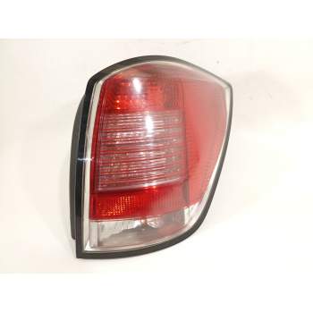 PILOTO TRASERO DERECHO 24451840 