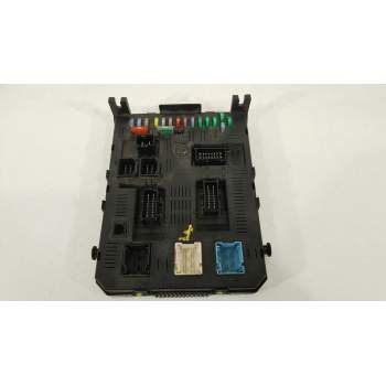 CAJA RELES / FUSIBLES 9663510480 BSI2004H04 