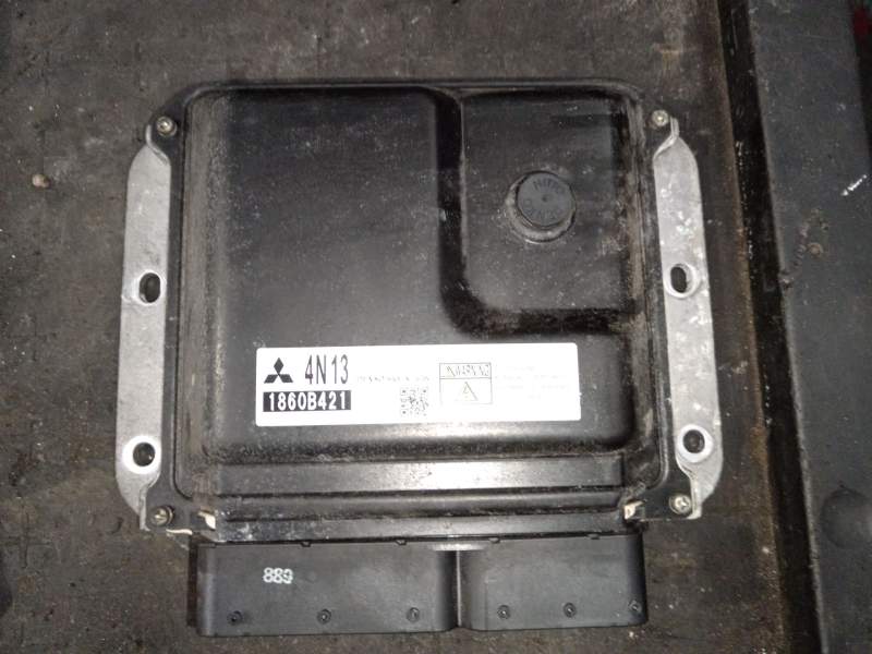 CENTRALITA MOTOR UCE 1860B421 2758008897 4N13