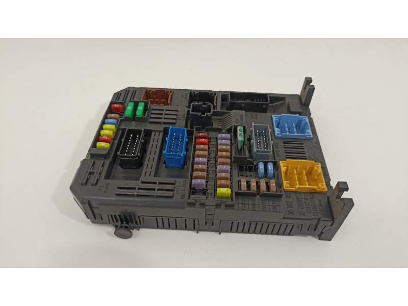 CAJA RELES / FUSIBLES 9819851280 