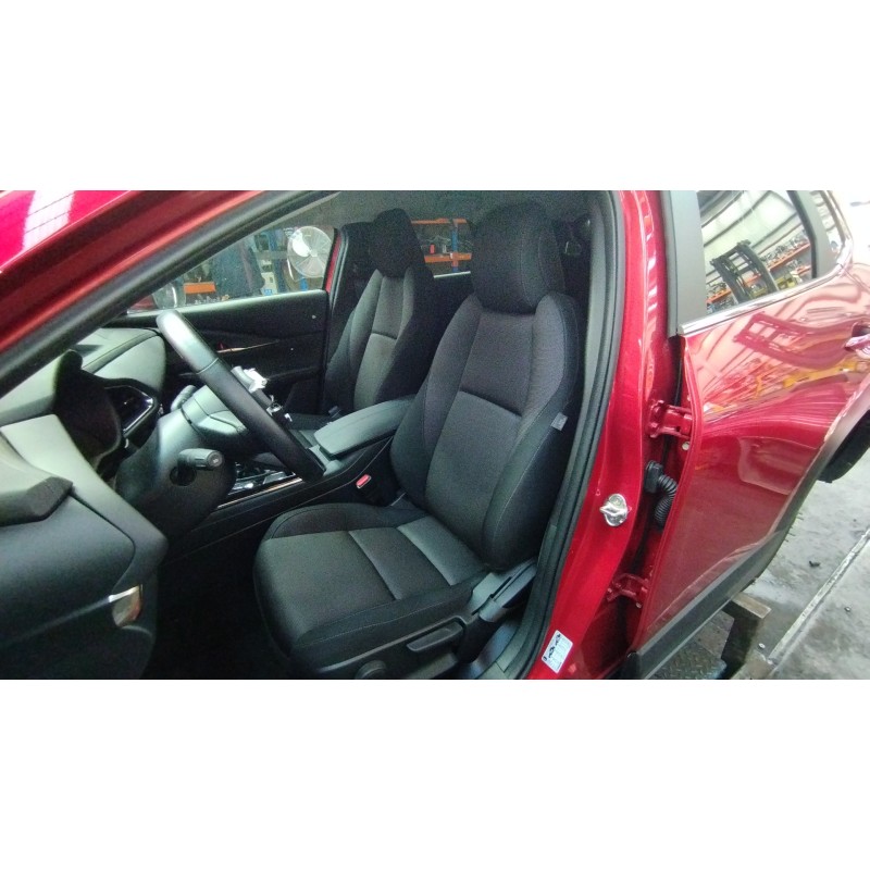 Recambio de asiento delantero izquierdo para mazda cx-30 zenith referencia OEM IAM   