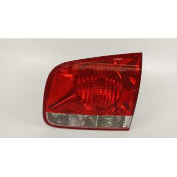 PILOTO TRASERO DERECHO 7L6945094T 