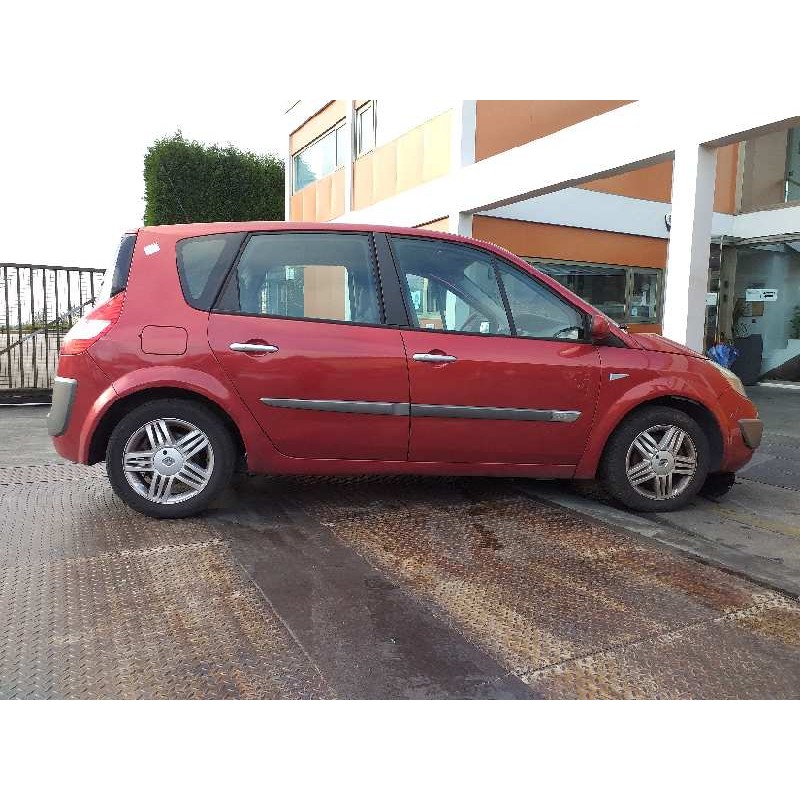 renault scenic ii del año 2004