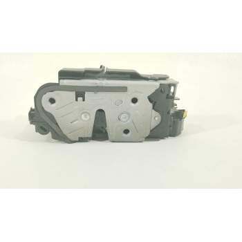 CERRADURA PUERTA TRASERA DERECHA 5TA839016P 