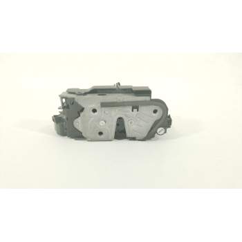 CERRADURA PUERTA TRASERA IZQUIERDA 5TA839015P 