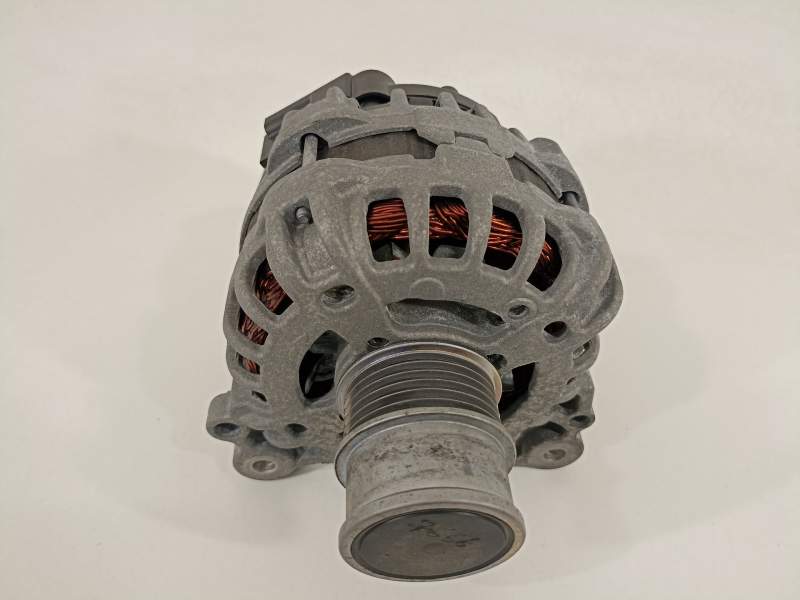 ALTERNADOR 04E903015A 