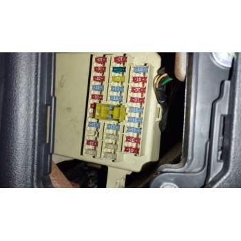 CAJA RELES / FUSIBLES 919501H510 