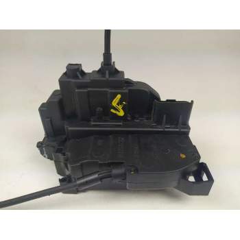 CERRADURA PUERTA TRASERA DERECHA 825020033R 