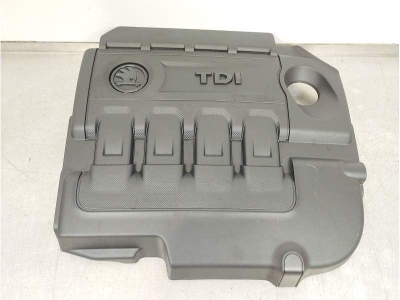 TAPA MOTOR 04L103925 C 