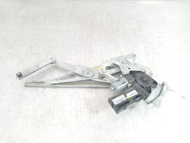 ELEVALUNAS DELANTERO IZQUIERDO 807210002 