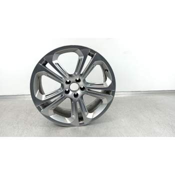 LLANTA 8R0601025BK 