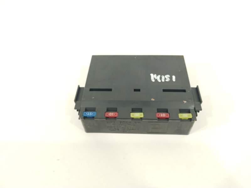 CAJA RELES / FUSIBLES 8921153020 