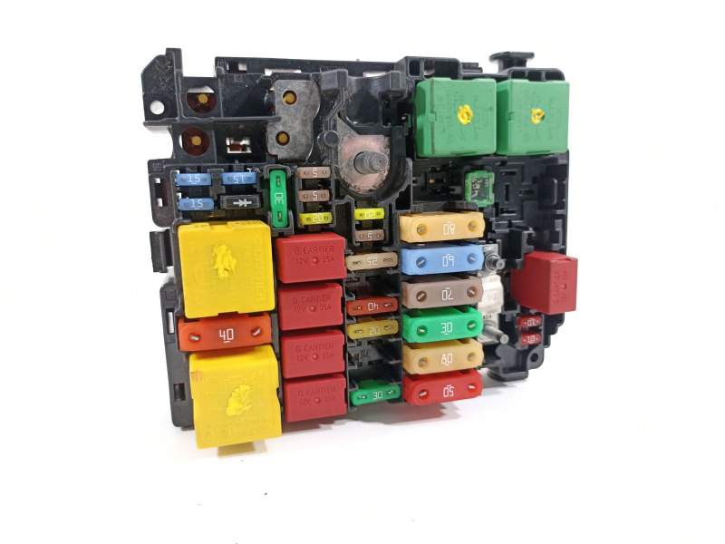 CAJA RELES / FUSIBLES 9804848480 