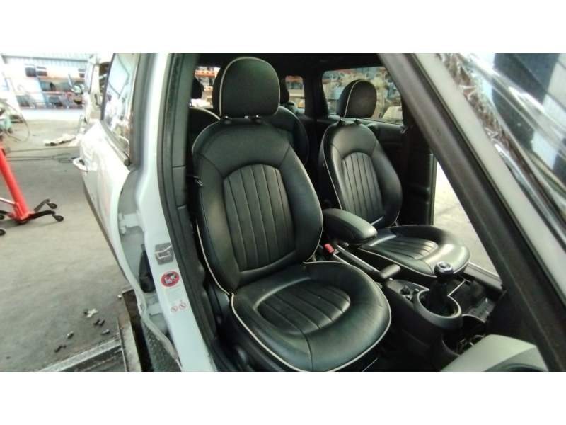 ASIENTO DELANTERO DERECHO 