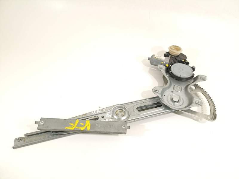 ELEVALUNAS DELANTERO IZQUIERDO 857020F010 