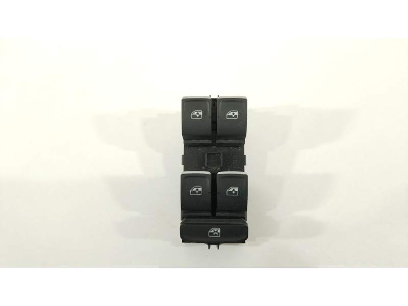 MANDO ELEVALUNAS DELANTERO IZQUIERDO 5G0959857E 