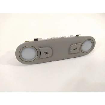 LUZ INTERIOR 8T0947111A13U 