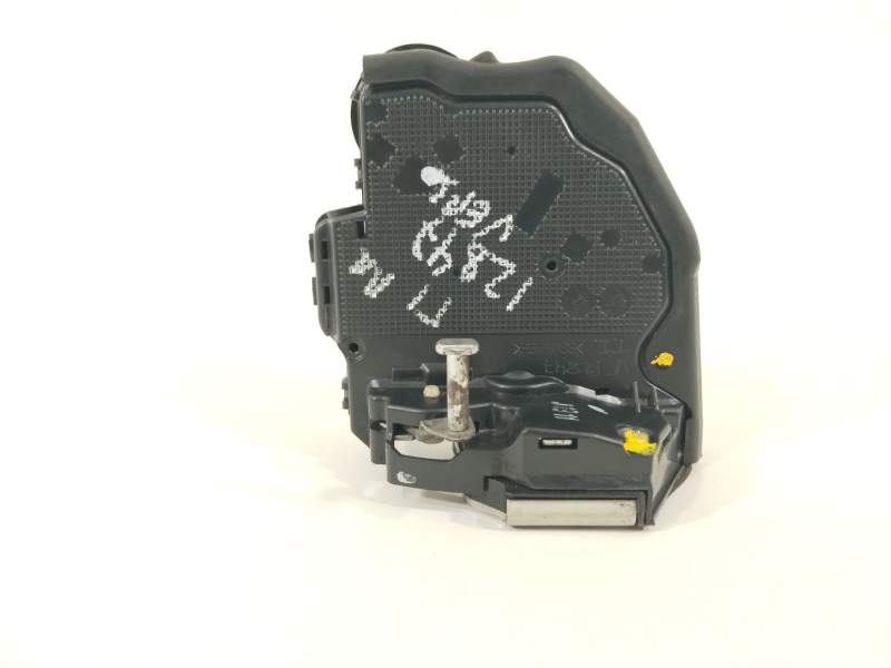 CERRADURA PUERTA TRASERA IZQUIERDA 690600F030 