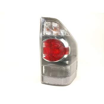 PILOTO TRASERO DERECHO 8330A570 