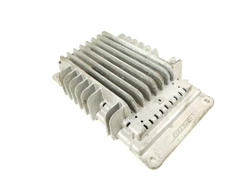 AMPLIFICADOR 8P0035223A 261016001 