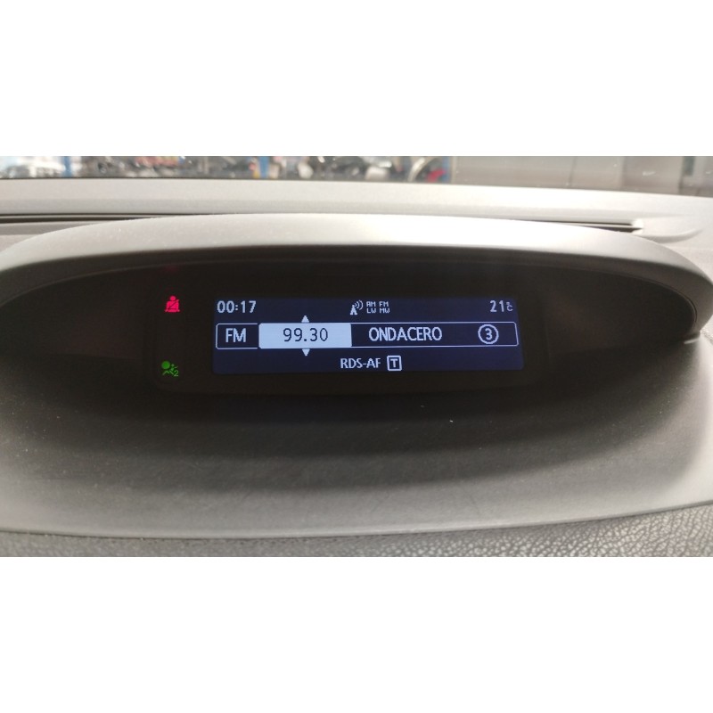 Recambio de pantalla multifuncion para renault megane iii berlina 5 p dynamique referencia OEM IAM   