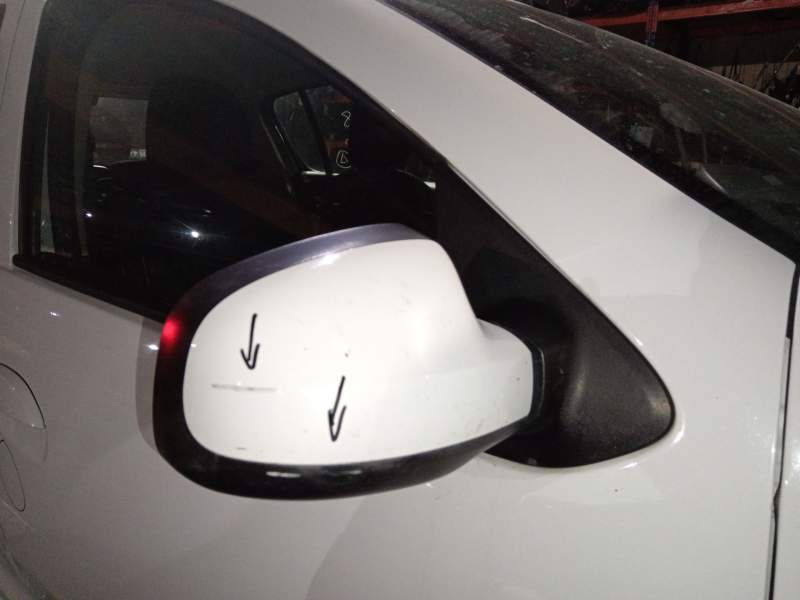 RETROVISOR DERECHO 