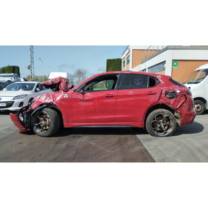 alfa romeo stelvio (630) del año 2020