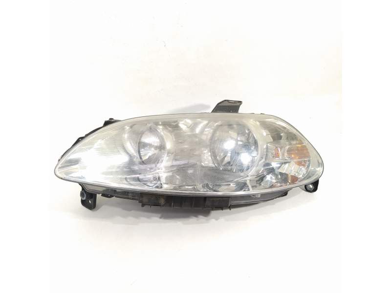 FARO IZQUIERDO 0051801266 