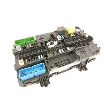 CAJA RELES / FUSIBLES 13268287 5DK008669 