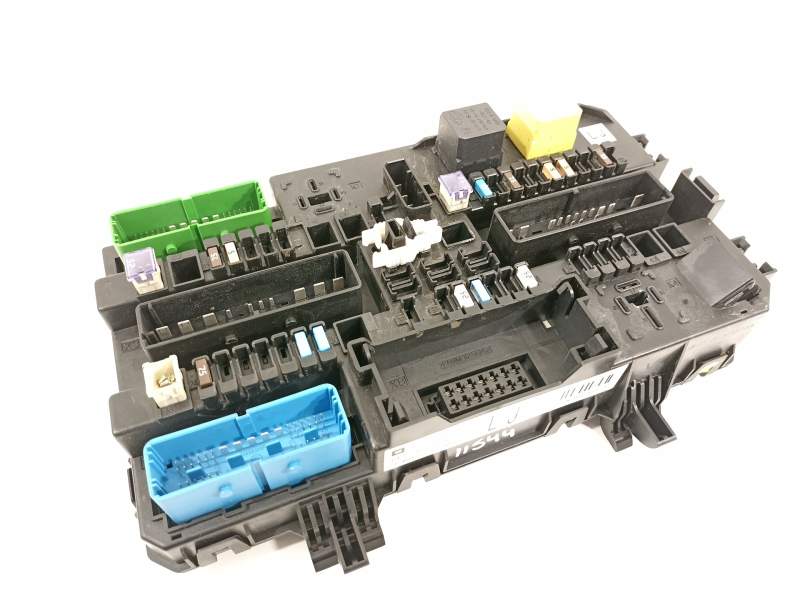 CAJA RELES / FUSIBLES 13268287 5DK008669 