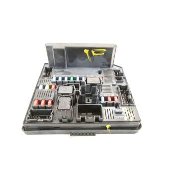 CAJA RELES / FUSIBLES 284B7JD00B 