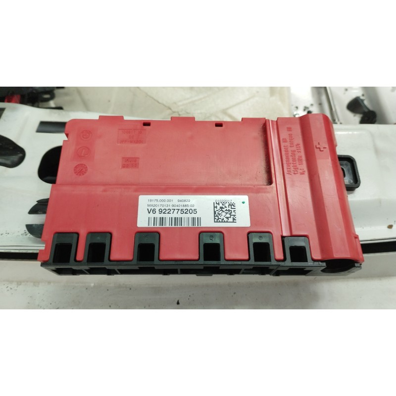 Recambio de caja reles / fusibles para bmw serie 3 touring (f31) 320d referencia OEM IAM 922775205  