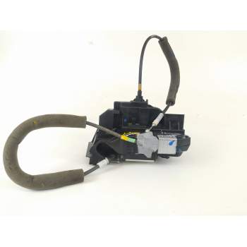 CERRADURA PUERTA TRASERA DERECHA 825011KA0A 