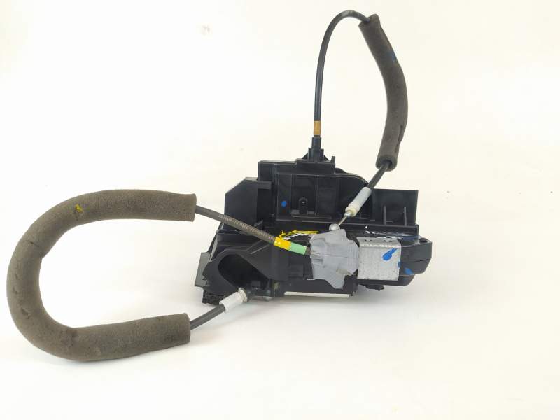CERRADURA PUERTA TRASERA DERECHA 825011KA0A 