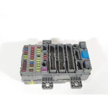 CAJA RELES / FUSIBLES 2LN1WZ2C 37832LN