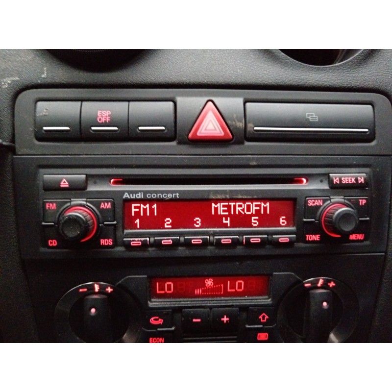 Recambio de sistema audio / radio cd para audi a3 (8p) 2.0 tdi ambiente referencia OEM IAM   