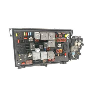 CAJA RELES / FUSIBLES 13313205 