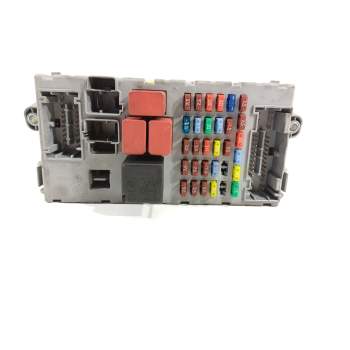 CAJA RELES / FUSIBLES 1361296080 