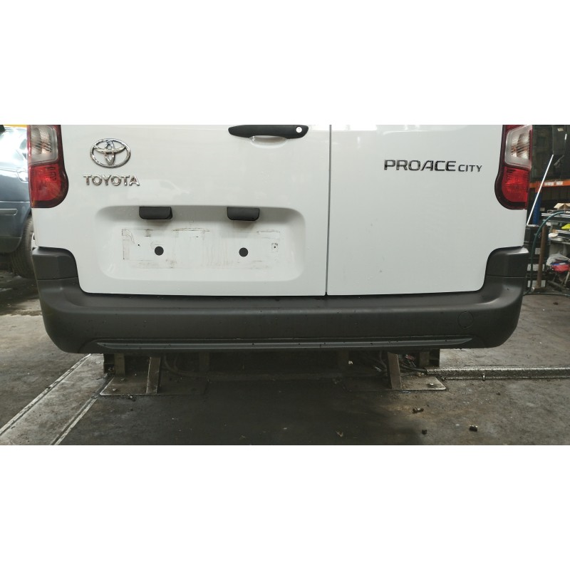 Recambio de paragolpes trasero para toyota proace city referencia OEM IAM   