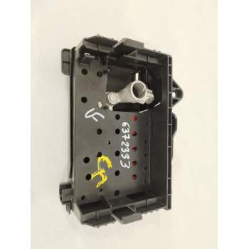 CAJA RELES / FUSIBLES 20889114 