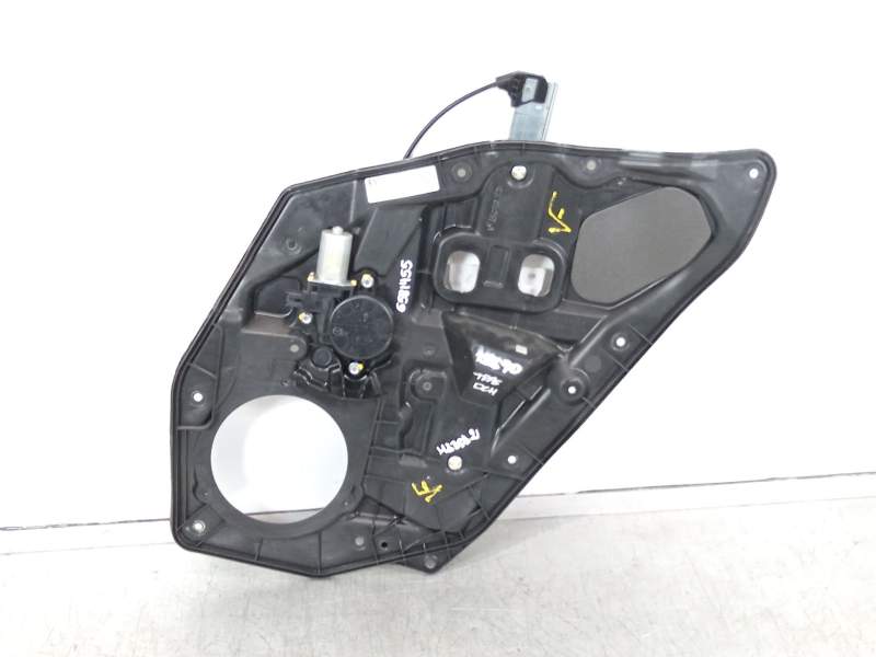 ELEVALUNAS TRASERO DERECHO D6517297XB D01G5858X 
