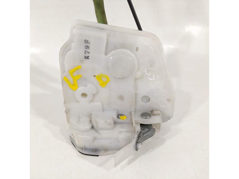 CERRADURA PUERTA TRASERA DERECHA KD53 3D19B0364 