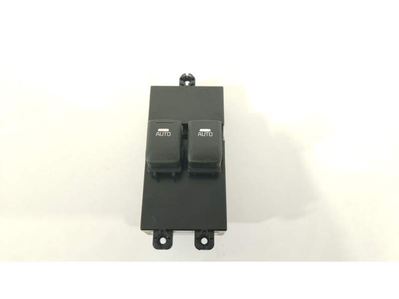 MANDO ELEVALUNAS DELANTERO IZQUIERDO 93670A2100 49D49A1000