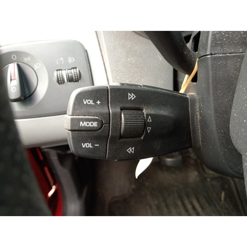 Recambio de mando multifuncion para seat ibiza (6j5) reference referencia OEM IAM   