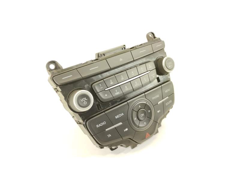 SISTEMA AUDIO / RADIO CD F1ET18K811BD 