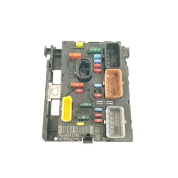 CAJA RELES / FUSIBLES 9659741780 BSML0300