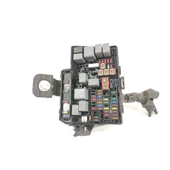 CAJA RELES / FUSIBLES 821150UD30A 